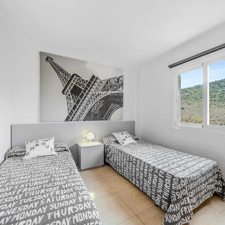 Olot Llenaire Apartmán *